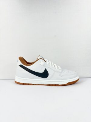 Tênis Nike Dunk Low - Branco/Marrom