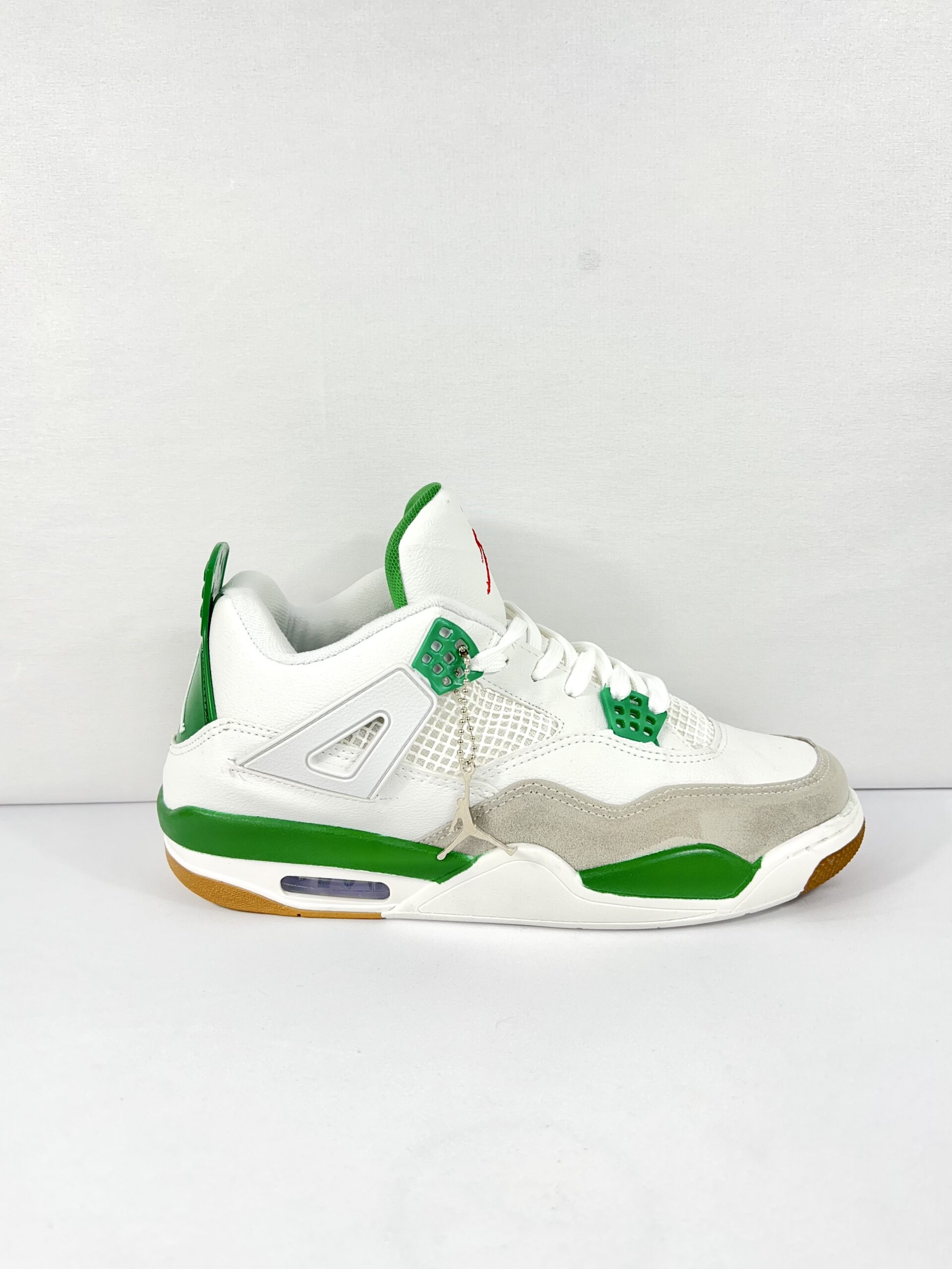 Tênis Air Jordan 4 - Branco/Verde