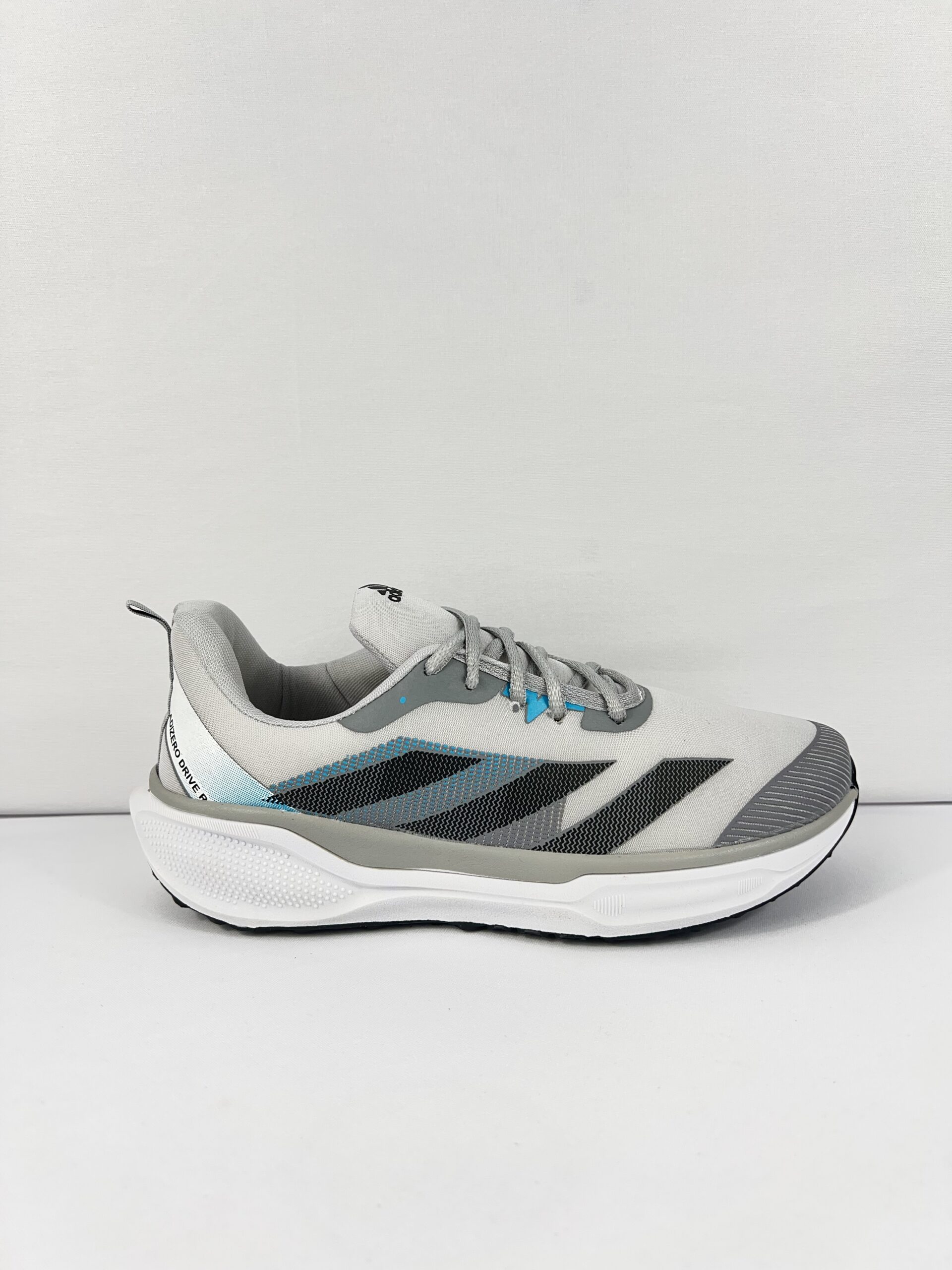 Tênis Adidas Adizero Drive - Branco/Cinza