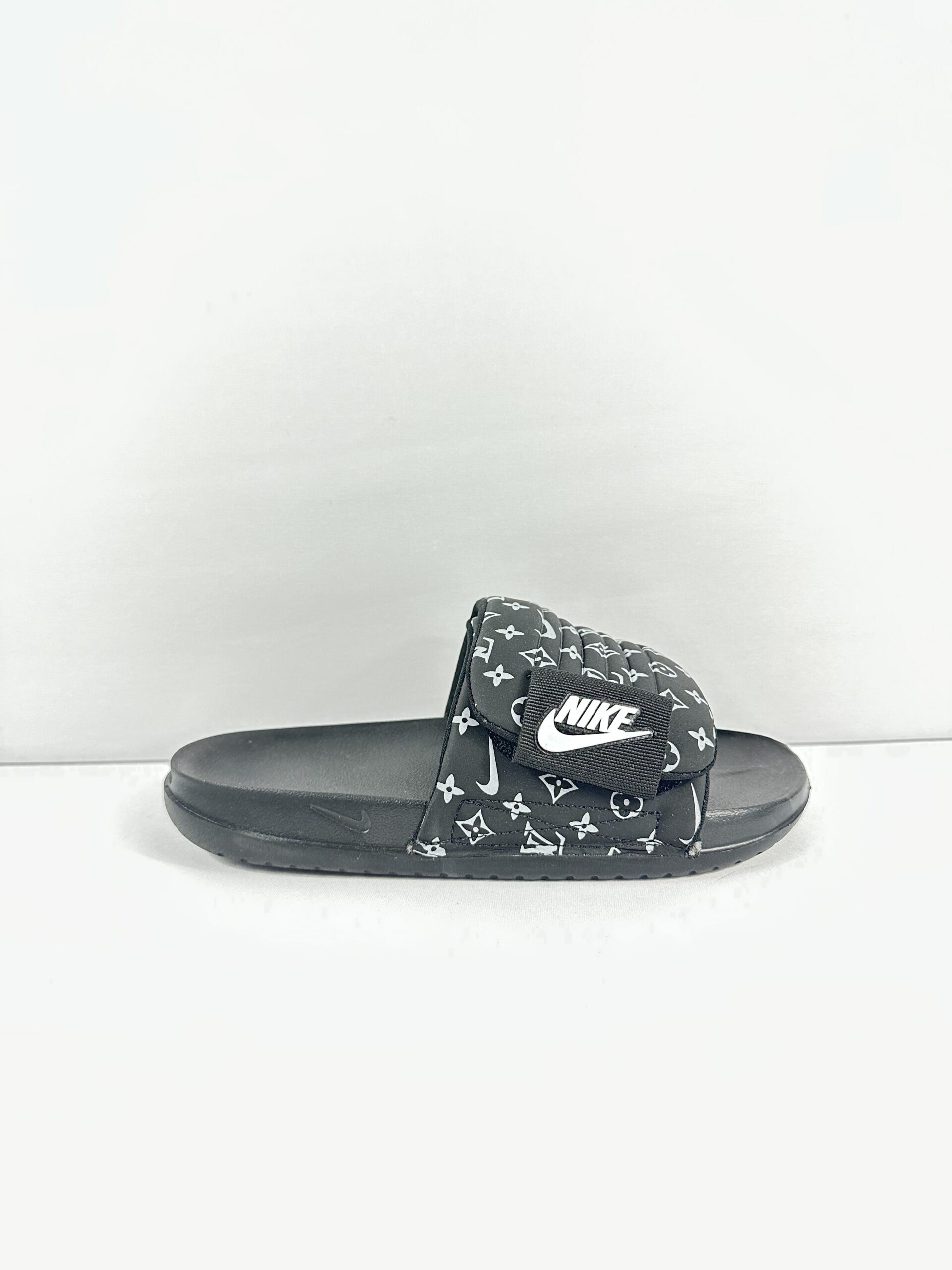 Sandália Nike Adjust - Coleção Completa